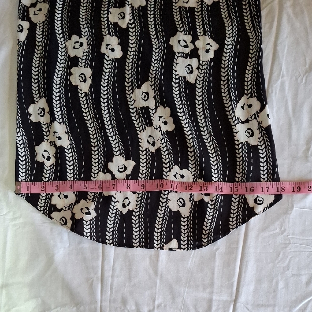 Express Floral Patterned Top - Picture 4 of 6